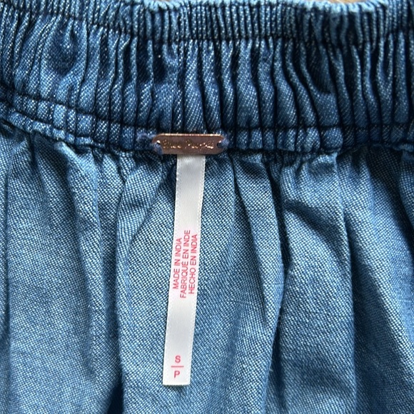 🆕 FREE PEOPLE 2-Piece Maddox Denim Skirt + Top Set in Blue Shadow - Picture 15 of 15